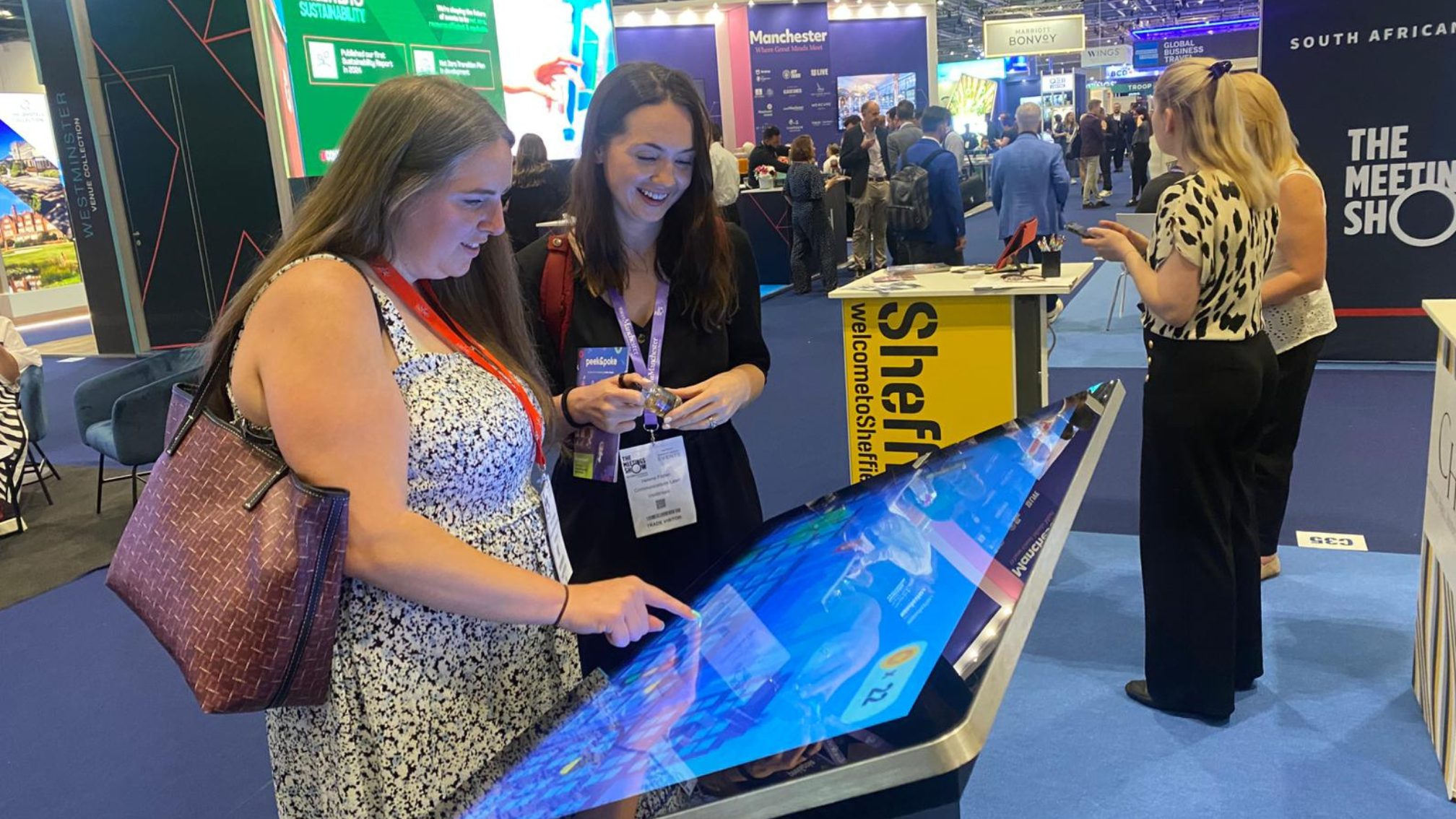 Interactive Touchscreen Games For Trade Shows & Exhibitions | Peek & Poke